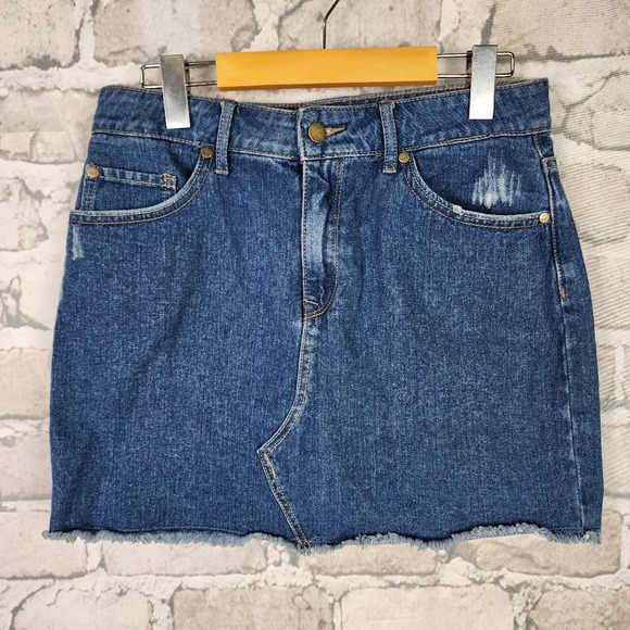 Roxy Denim Mini Skirt  Distressed Blue Size Medium Festival Cowgirl - Picture 1 of 10